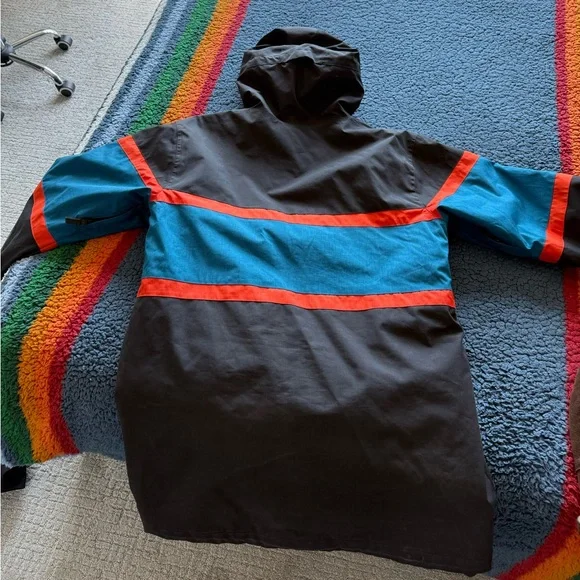 Quiksilver Ski Sniwboard jacket - like new - Picture 2 of 3